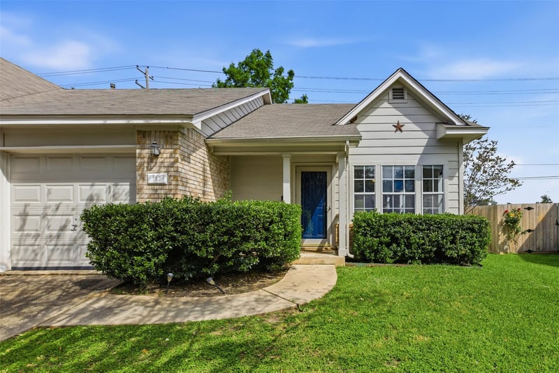 112 Prairie Springs Loop, Georgetown, TX 78626