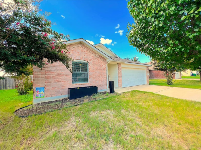 2204 Brewers PL, Taylor, TX 76574