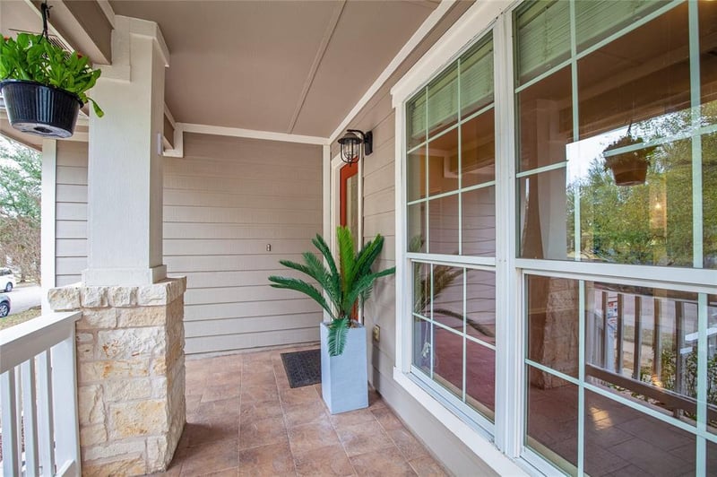 281 Hutton DR, Kyle, TX 78640