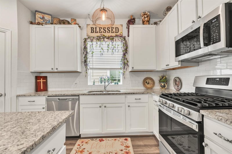 124 Zion DR, Kyle, TX 78640