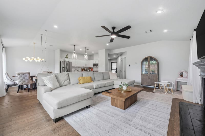 9400 Lightwood Loop, Austin, TX 78748