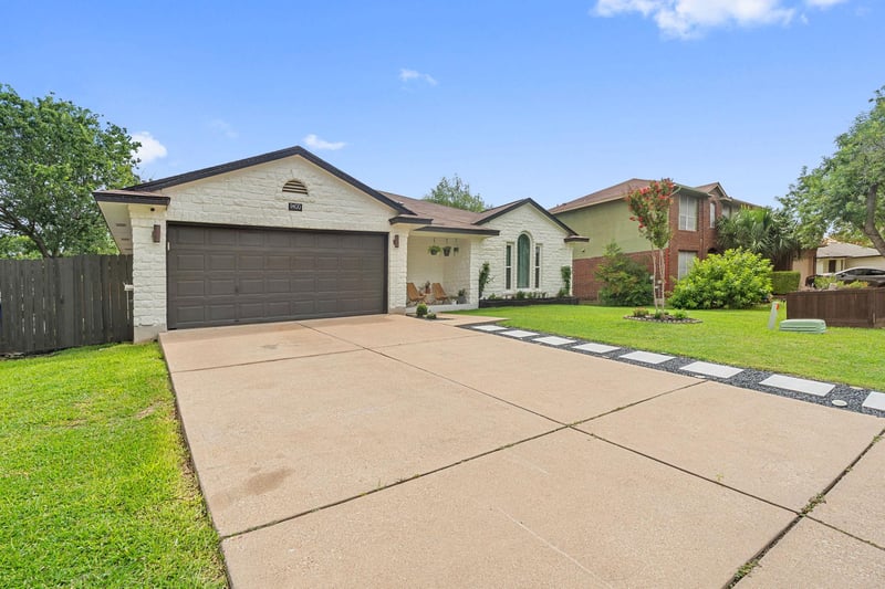 9400 Lightwood Loop, Austin, TX 78748
