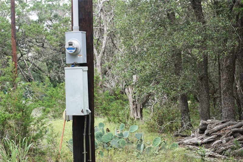 850 Days End RD, Wimberley, TX 78676