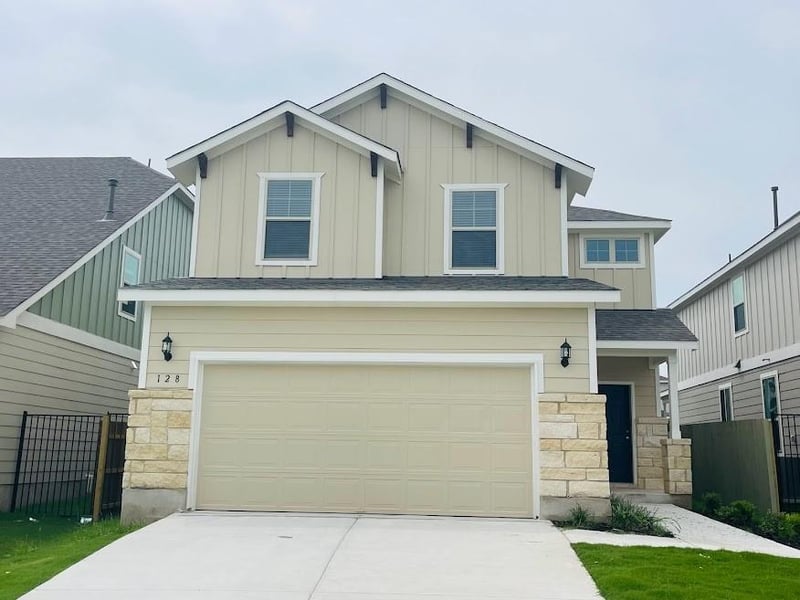128 Banyon DR, Liberty Hill, TX 78642