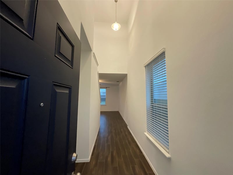 128 Banyon DR, Liberty Hill, TX 78642