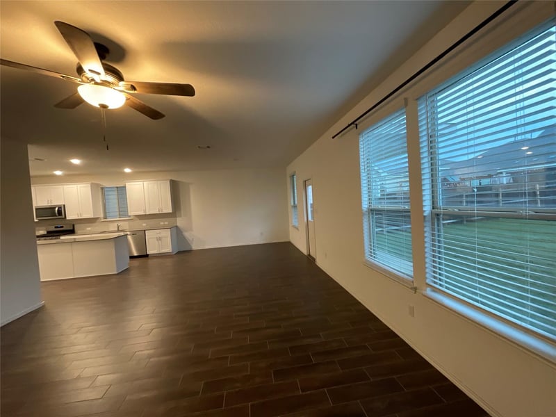 128 Banyon DR, Liberty Hill, TX 78642
