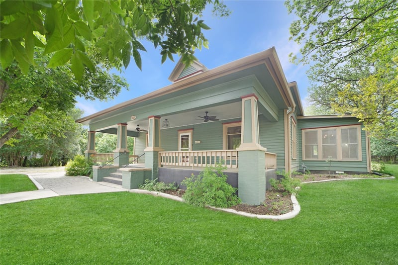 1222 Hopkins ST, San Marcos, TX 78666