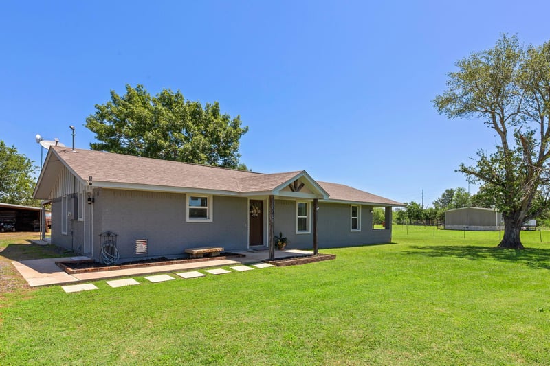 3363 Fm 713 , Lockhart, TX 78644