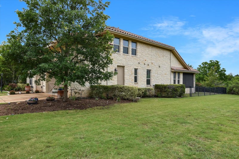 116 Blue Clearing Way, Austin, TX 78738