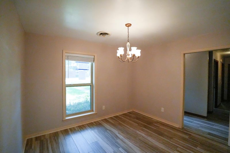 1418 7th ST, Smithville, TX 78957