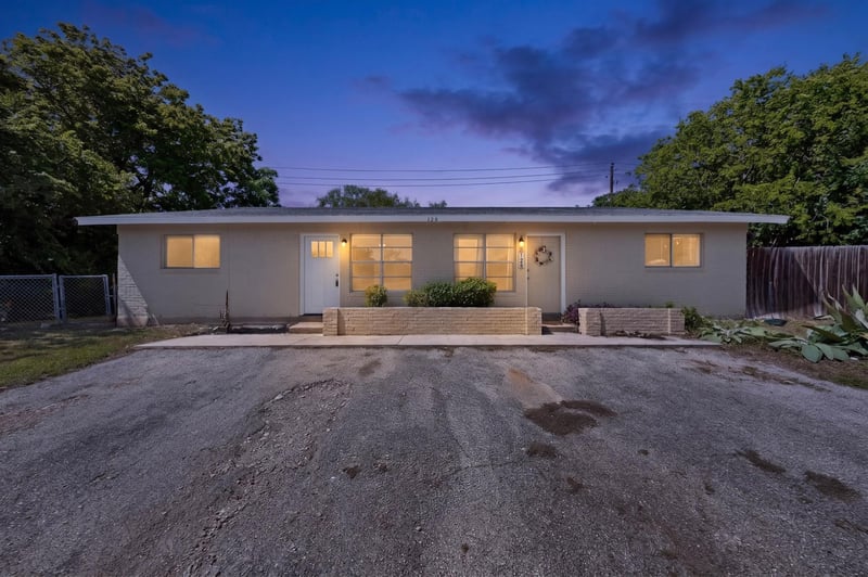 128 Coers CIR, San Marcos, TX 78666