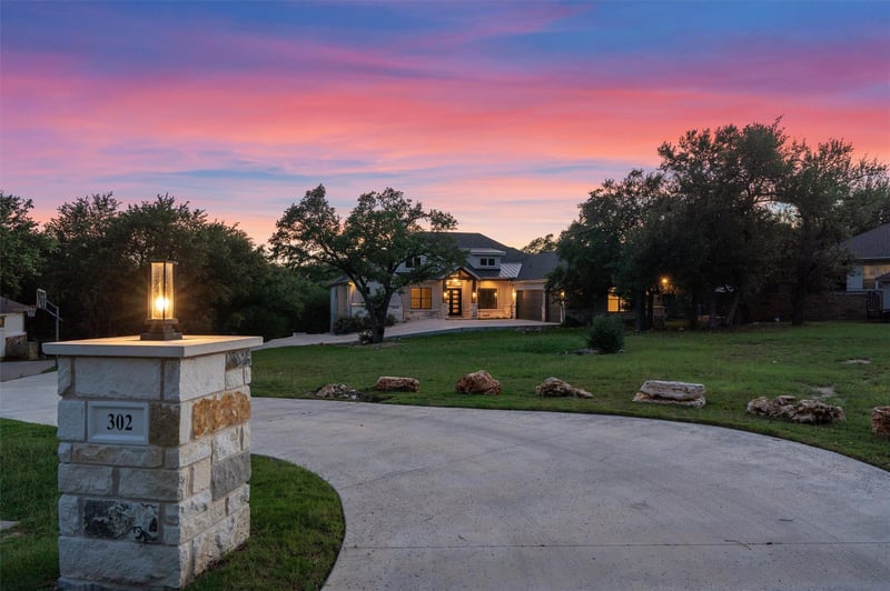 302 Highland Spring LN, Georgetown, TX 78633