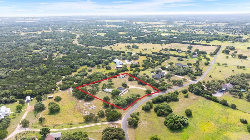 140 Shin Oak LN, Liberty Hill, TX 78642