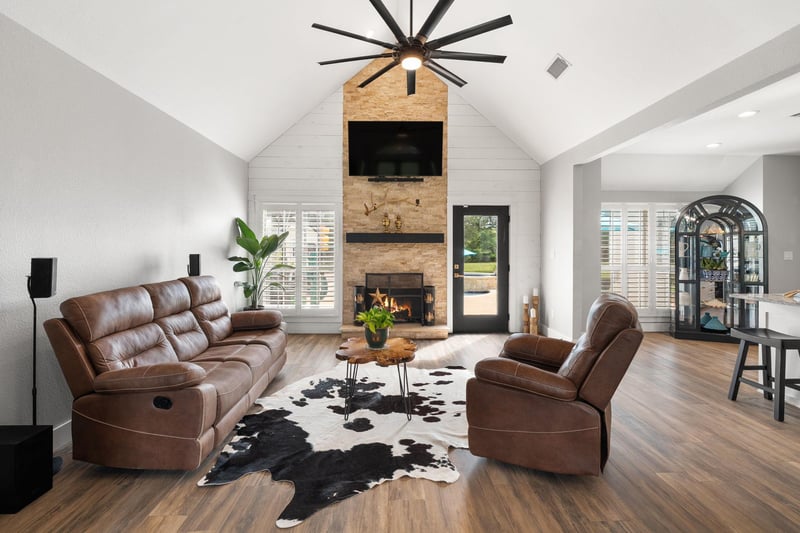 140 Shin Oak LN, Liberty Hill, TX 78642