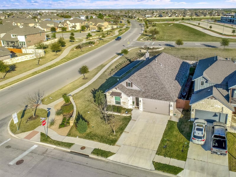 101 Double Mountain RD, Liberty Hill, TX 78642