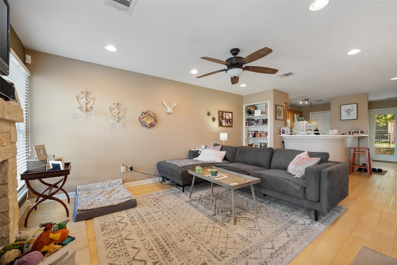 6900 Riverside DR #12, Austin, TX 78741