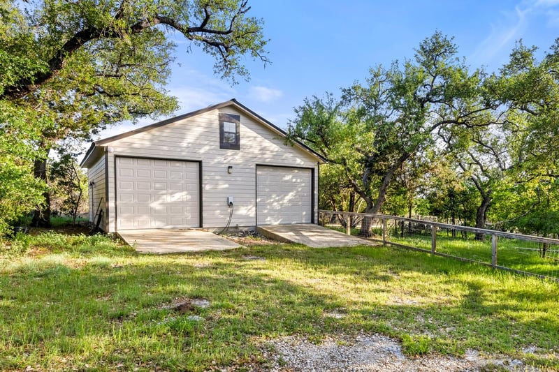 500 Deer Creek DR, San Marcos, TX 78666