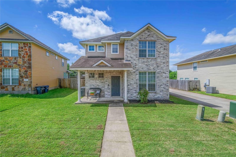 4124 Mcfarland DR, College Station, TX 77845