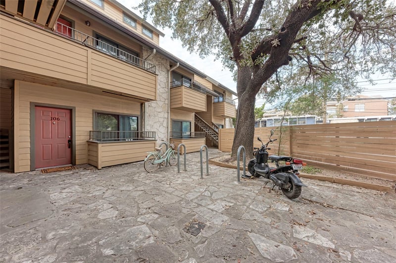 2714 Nueces ST #108, Austin, TX 78705
