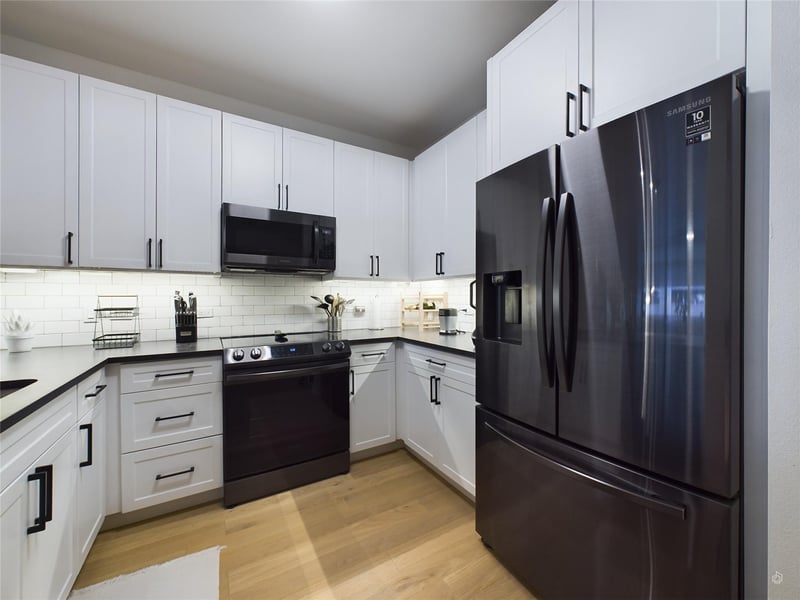 54 Rainey ST #415, Austin, TX 78701