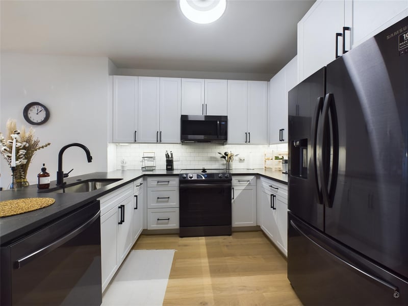 54 Rainey ST #415, Austin, TX 78701