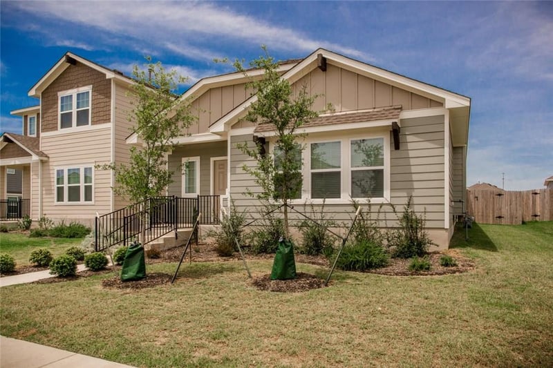 242 Mossycup DR, San Marcos, TX 78666