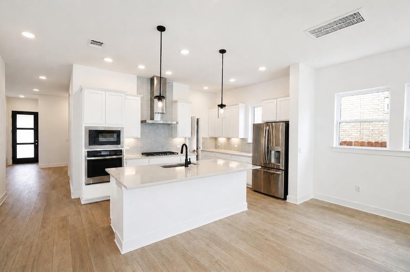 1420 South Brook DR, Leander, TX 78641