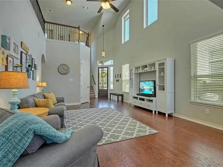 1324 Clearwing CIR, Georgetown, TX 78626