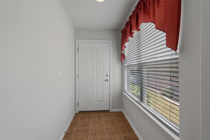 215 Salt Creek LN, Georgetown, TX 78633