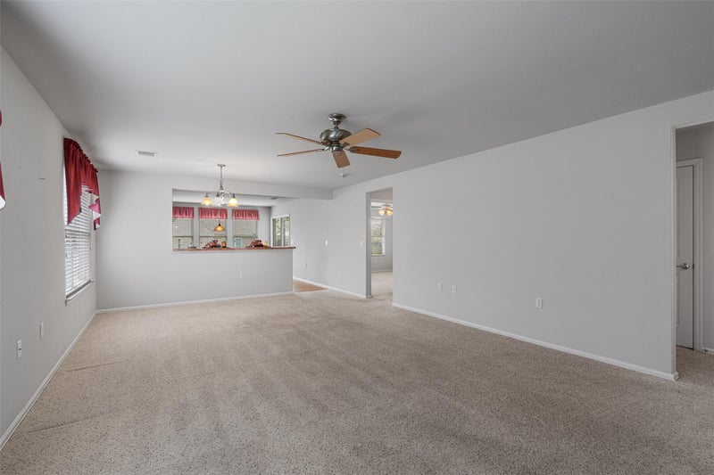 215 Salt Creek LN, Georgetown, TX 78633