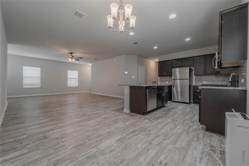 18427 Stevie Ray DR, Round Rock, TX 78664