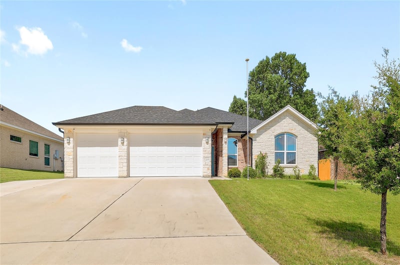 205 Slippery Elm DR, Nolanville, TX 76559