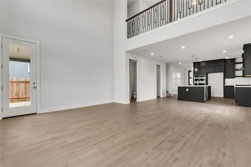 8500 Red Bottle Brush RD, Lago Vista, TX 78645