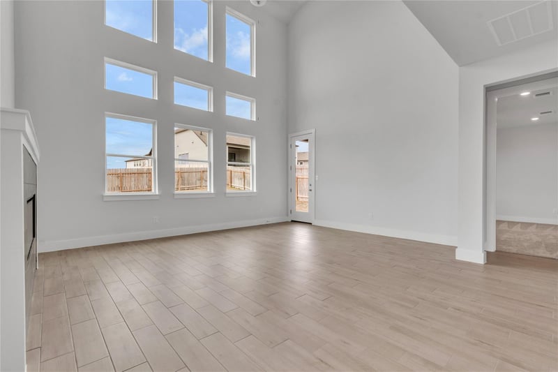 8500 Red Bottle Brush RD, Lago Vista, TX 78645