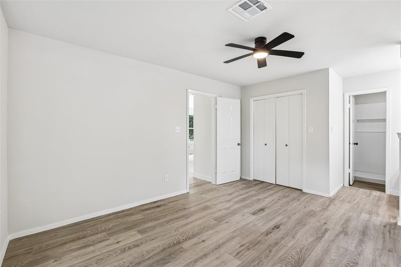 11016 Oak ST, Jonestown, TX 78645