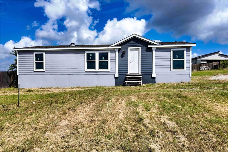 136 Alameda DR, Cedar Creek, TX 78612