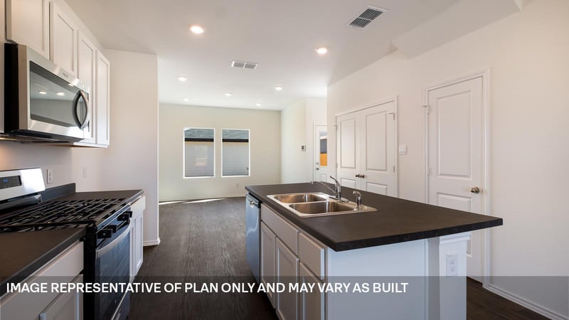 321 Santo Domingo RD, Bastrop, TX 78602