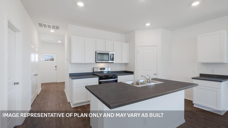 318 Santo Domingo RD, Bastrop, TX 78602