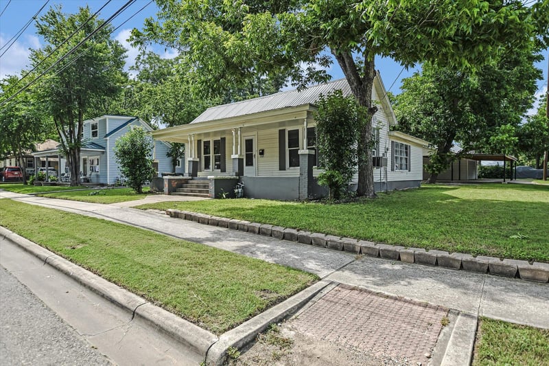 312 10th ST, Georgetown, TX 78626