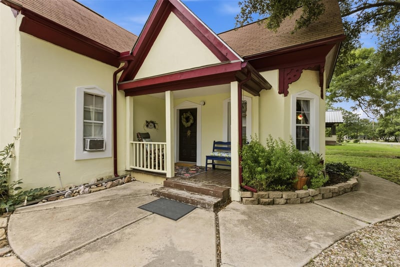 400 Willis ST, Granger, TX 76530