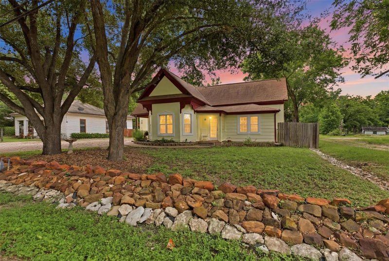 400 Willis ST, Granger, TX 76530