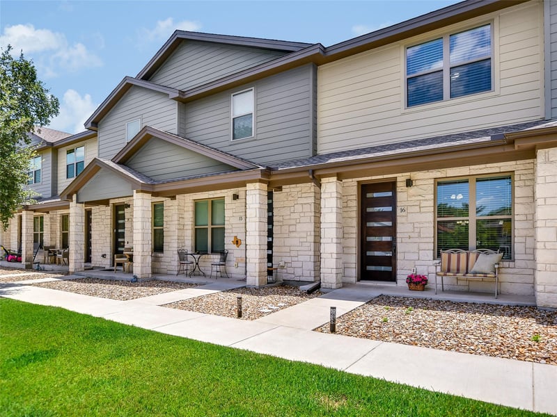 18803 Hogan CIR #16, Lago Vista, TX 78645