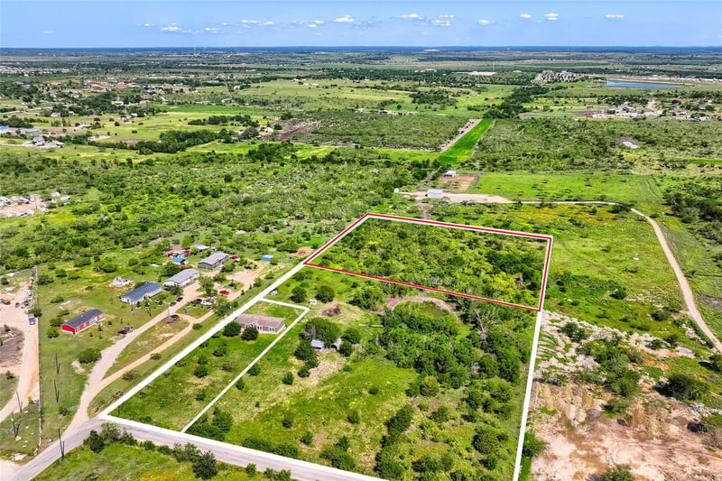 401 Graef C RD, Kyle, TX 78640