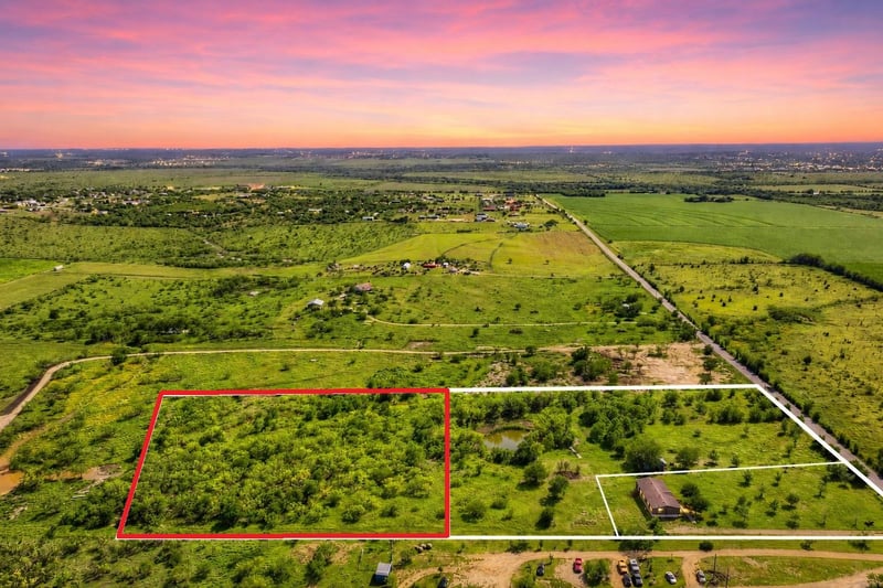 401 Graef C RD, Kyle, TX 78640