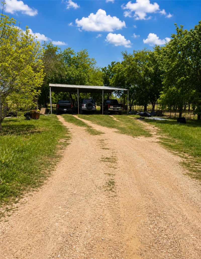 3951 Fm 970 , Florence, TX 76527