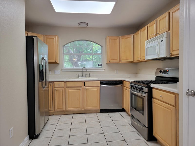 2328 Friarcreek Loop, Round Rock, TX 78664