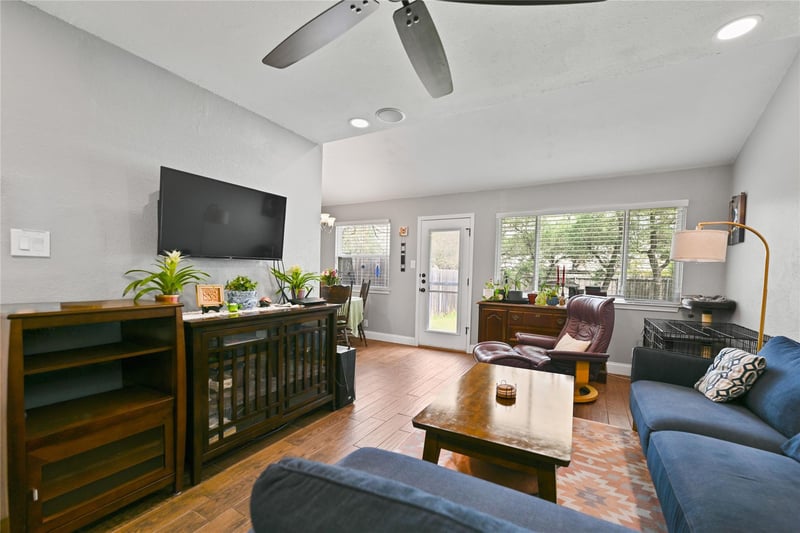 8710 Clearbrook TRL #A and B, Austin, TX 78729
