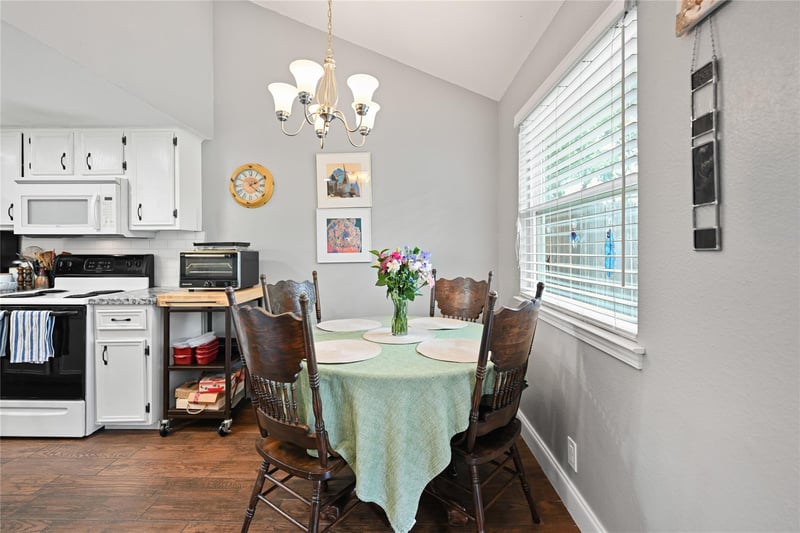 8710 Clearbrook TRL #A and B, Austin, TX 78729