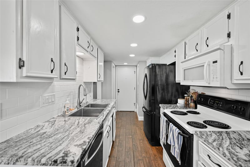 8710 Clearbrook TRL #A and B, Austin, TX 78729
