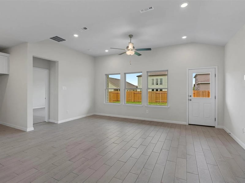 416 Stellar Wind DR, Georgetown, TX 78628